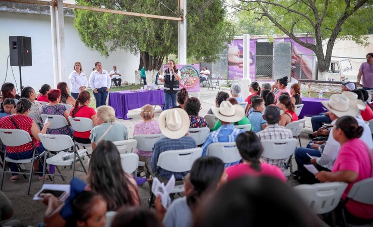 Doctora, Alimentación, Comunidad